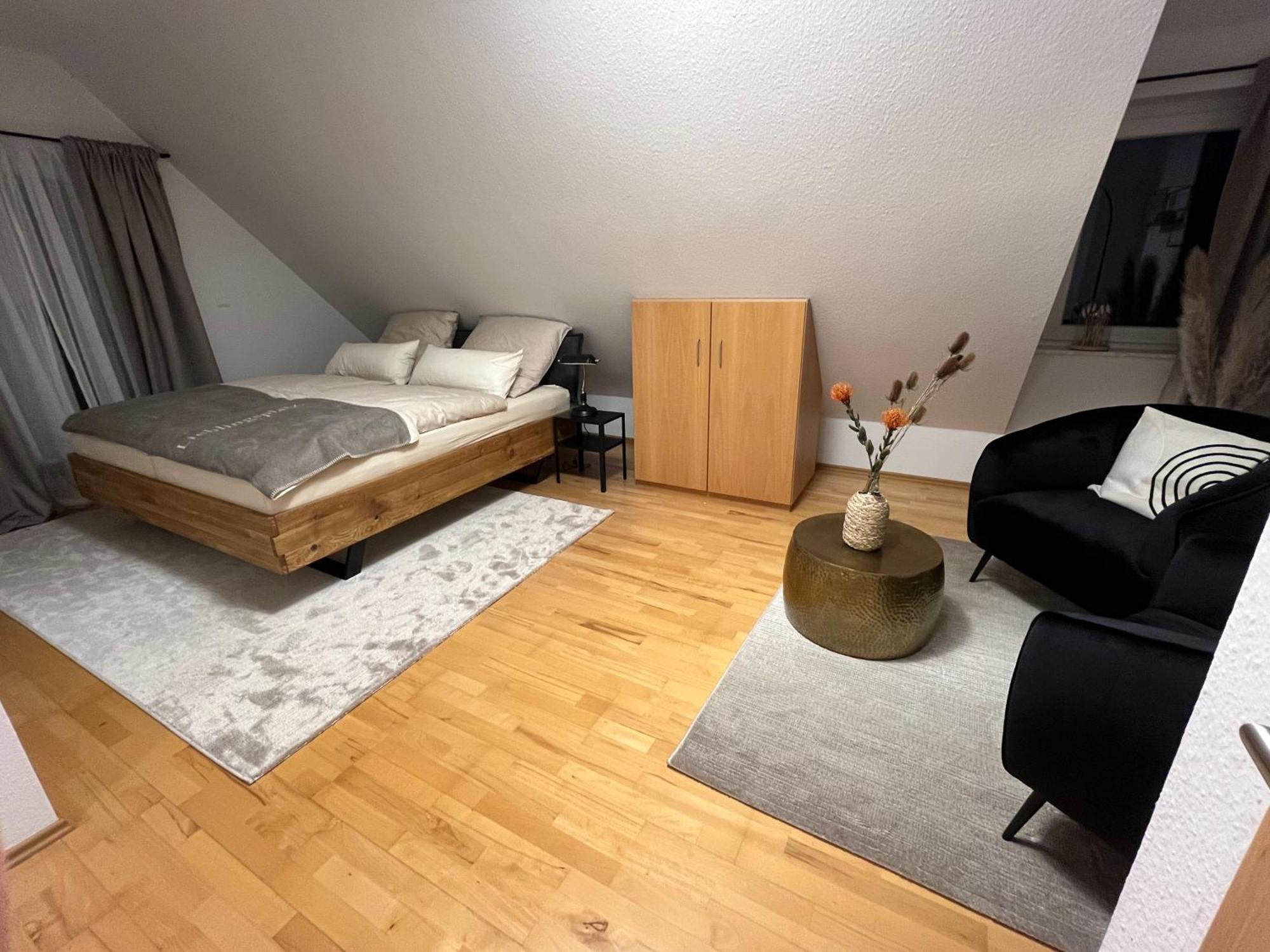 1 An Der Historischen Bahnlinie Apartment *